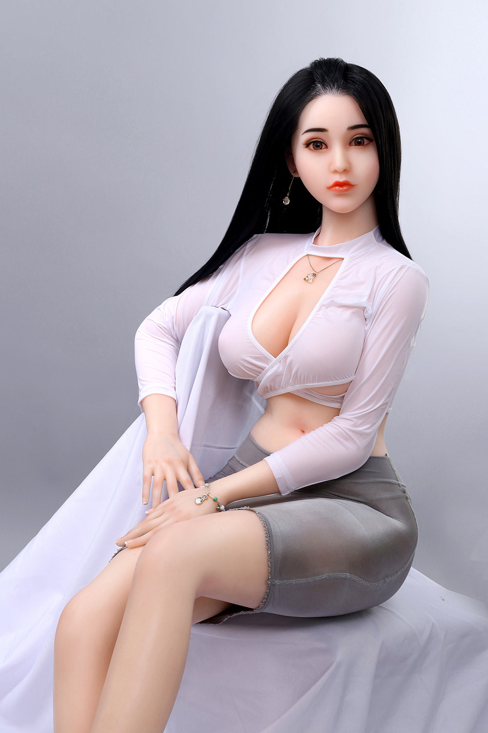 Livia 164cm 細腰巨乳 風姿綽約女總裁 實體性愛娃娃